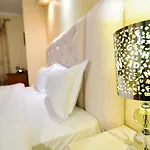 Zobo Hotel 3*